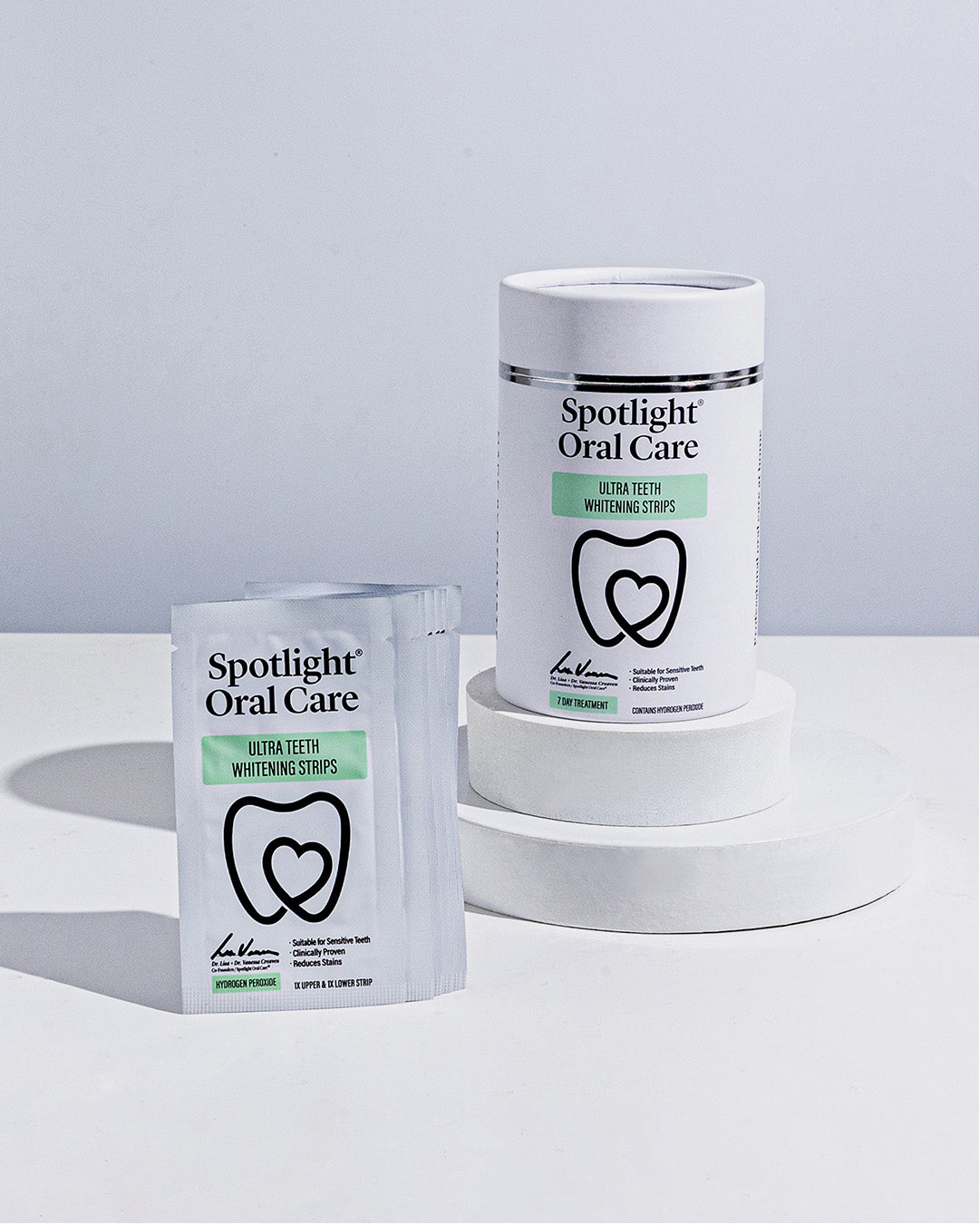 7-day teeth whitening kit including 7 sets of strips in a storage box for comprehensive oral care​