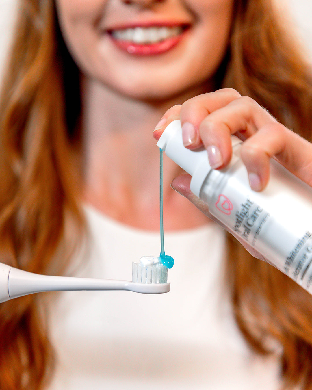 Blue gel whitening booster designed to transform any toothpaste into an advanced whitening treatment without causing sensitivity​