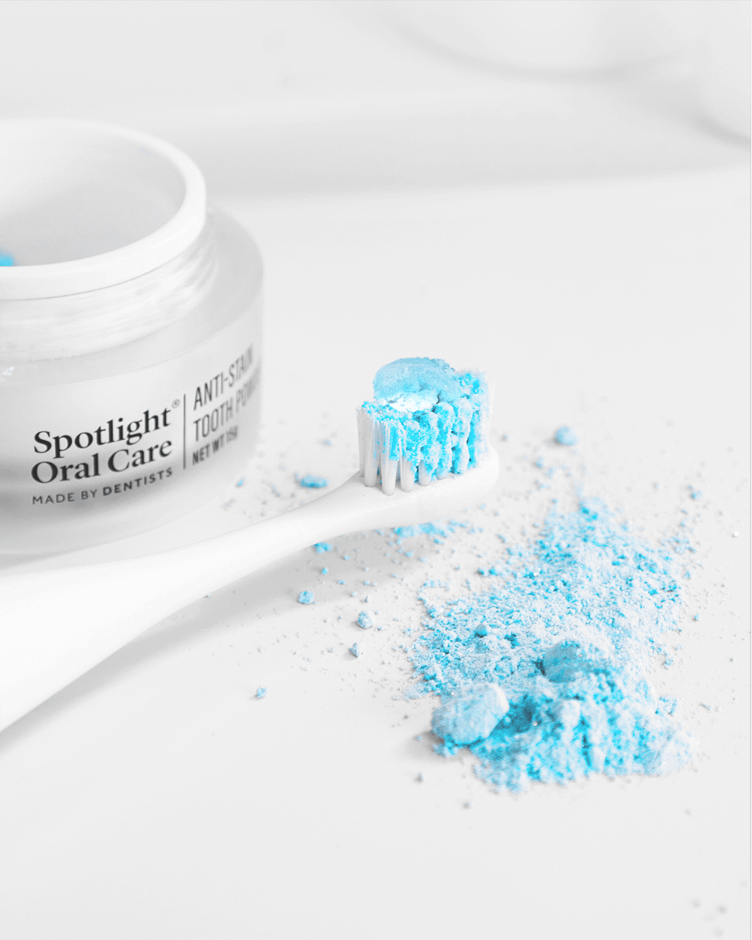 Advanced oral care kit offering a stain-free white smile with and zero sensitivity​