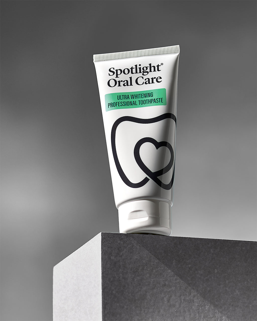Vegan-friendly and cruelty-free toothpaste offering effective whitening without sensitivity​